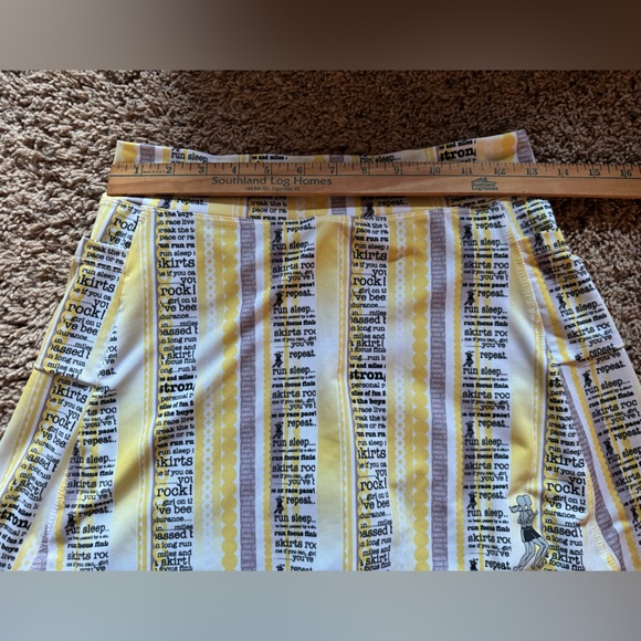 RunningSkirts Athletic Running Skirt w/ Built-In Shorts – Yellow Script Print - Picture 3 of 6